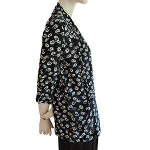 Forever 21 Women's Size Medium Black & White Open Front Cardigan Blouse